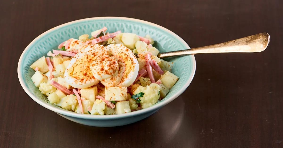 De lekkerste koolhydraatarme huzarensalade