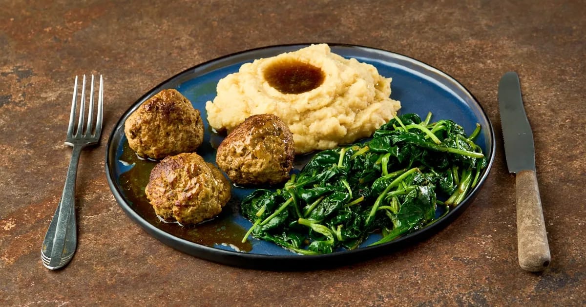 Gehaktballen met knolselderijpuree en spinazie
