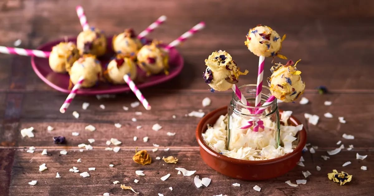 Keto cakepops met cacaoboter en roomkaas