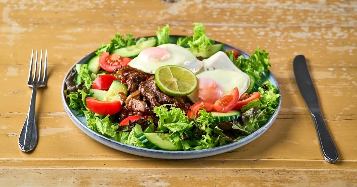 Lok lak - Vietnamese salade met biefreepjes